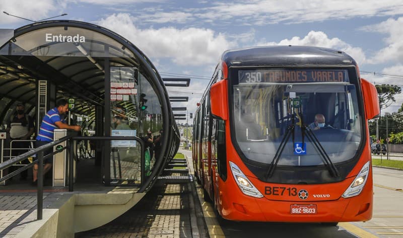 Justiça libera licitação do transporte em Curitiba após decisão do STJ