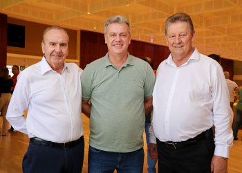 Vice-Prefeito Adolfo Preis representa Itaipulândia na Assembleia Geral da Lar Cooperativa