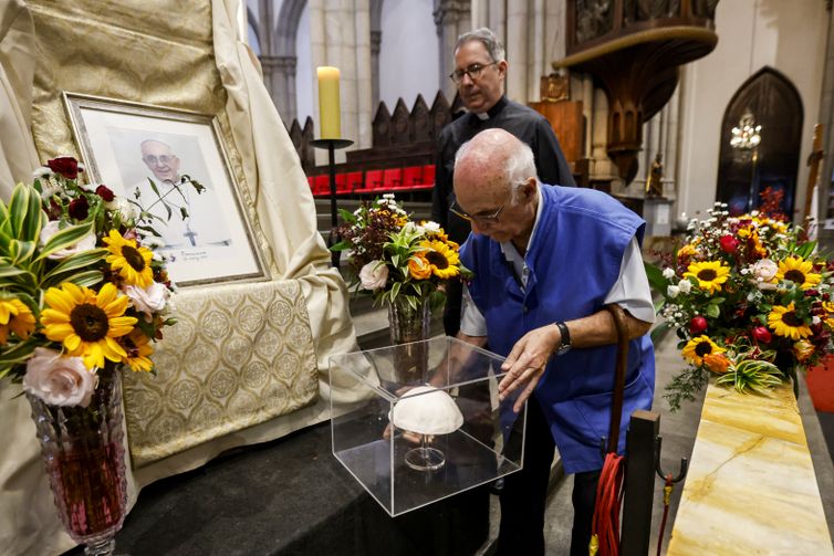 SSão Paulo (SP), 21/04/2025 - Padre Júlio Lancellotti, participa da missa em em homenagem ao Papa Francisco, na Catedral da Sé.
Foto: Paulo Pinto/Agência Brasil
