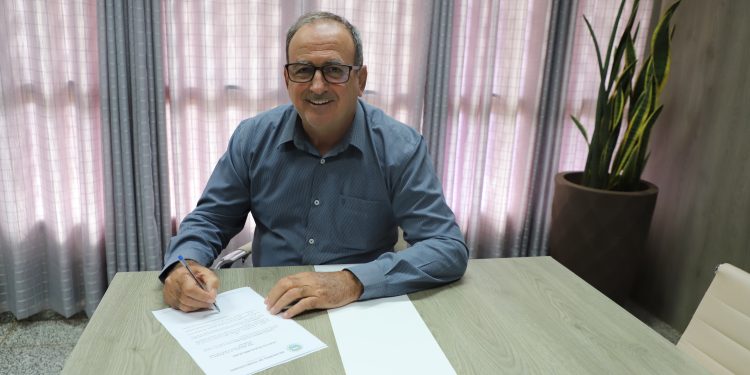 Prefeito Lindolfo Rui sanciona Lei que estabelece novos vencimentos para Técnicos em Enfermagem