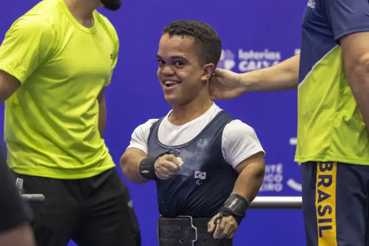 Alessandra Cabral/COB/Direitos Reservados Halterofilista paralímpico Marco Túlio quebra recorde das Américas e fatura ouro em etapa da Copa do Mundo, em 15/08/2025